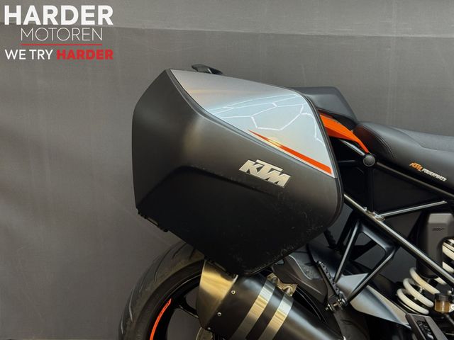 ktm - 1290-super-duke-gt