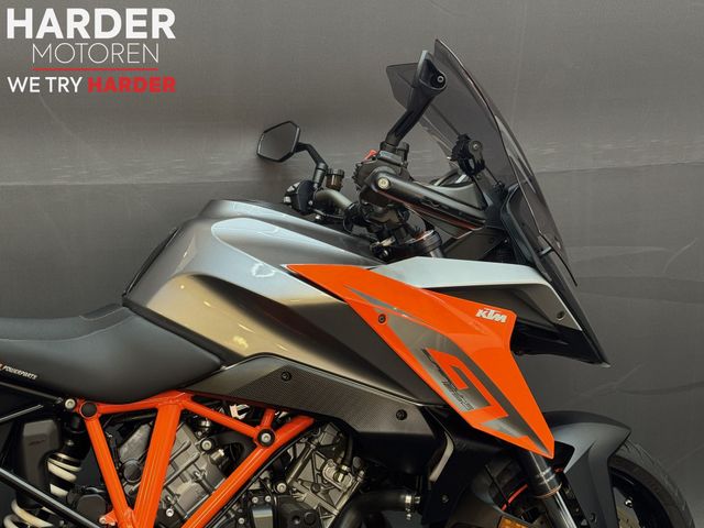 ktm - 1290-super-duke-gt