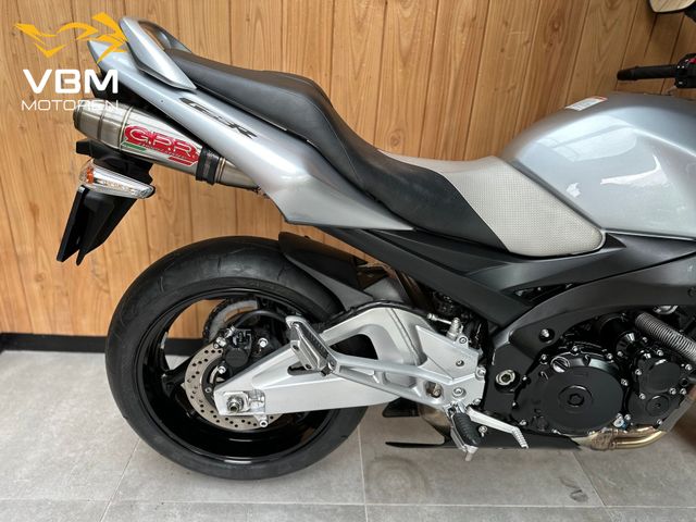 suzuki - gsr-600