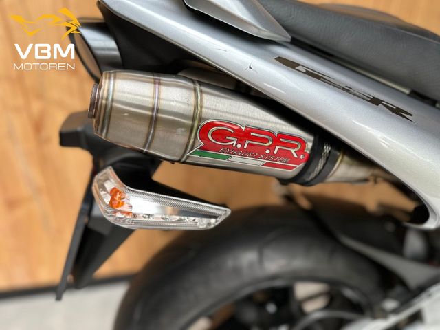 suzuki - gsr-600