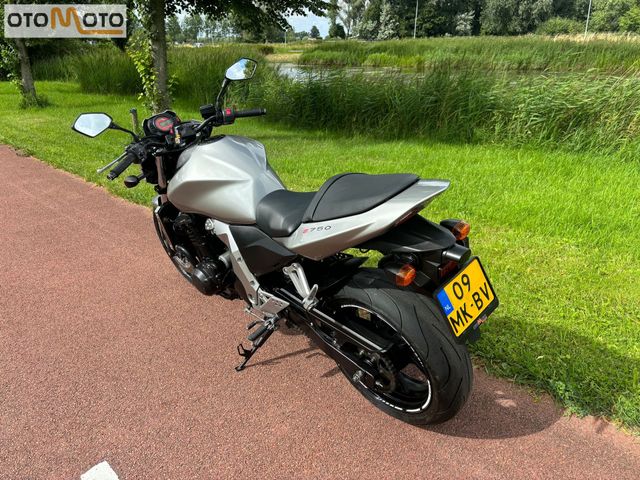 kawasaki - z-750