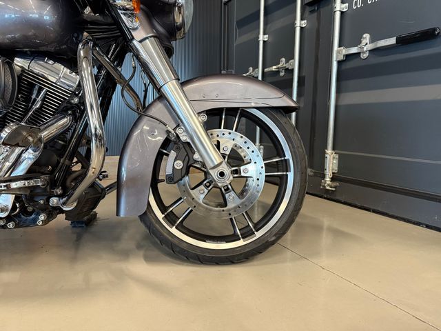 harley-davidson - street-glide-special-flhxs