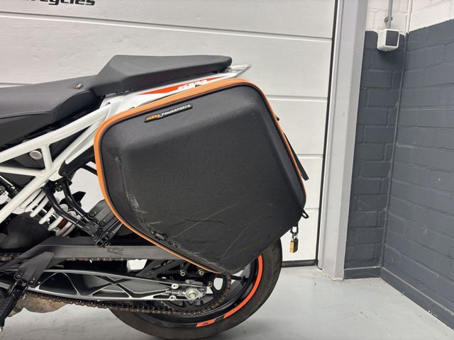 ktm - 390-duke-abs