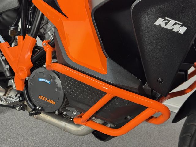 ktm - 1290-super-adventure-s