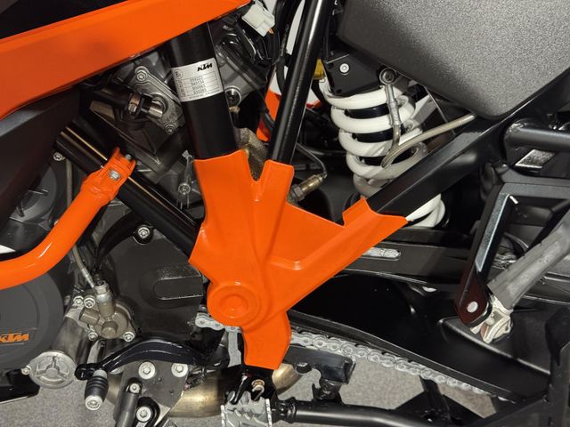 ktm - 1290-super-adventure-s