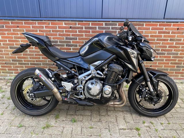 kawasaki - z900