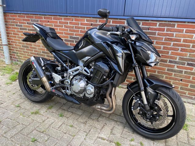 kawasaki - z900