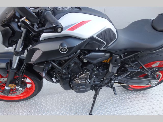 yamaha - mt-07-abs