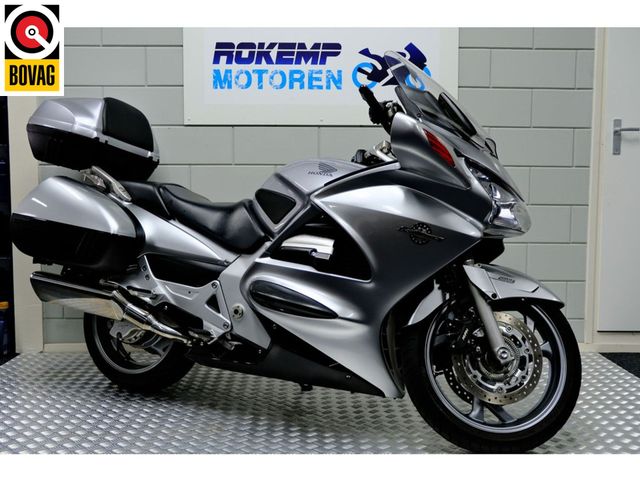 honda - st-1300-pan-european