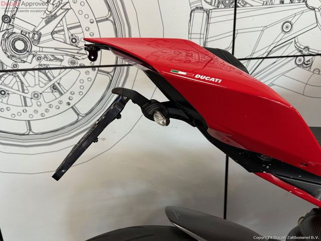 ducati - panigale-v4