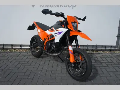 KTM 390 SMC R – foto 2