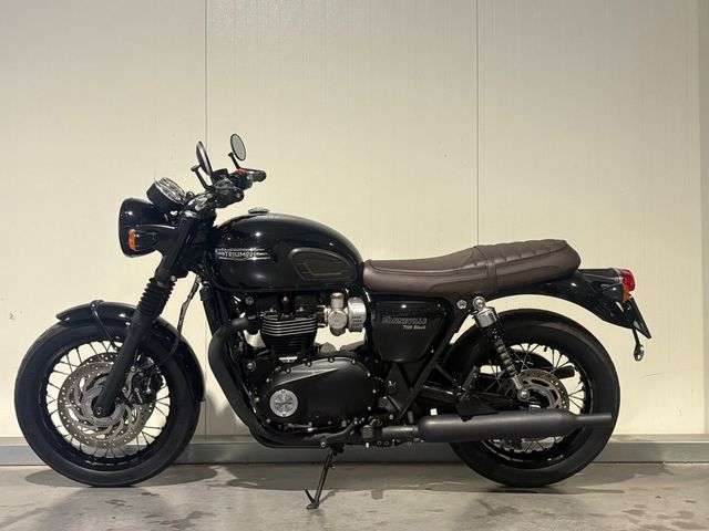 triumph - bonneville-t-120-black