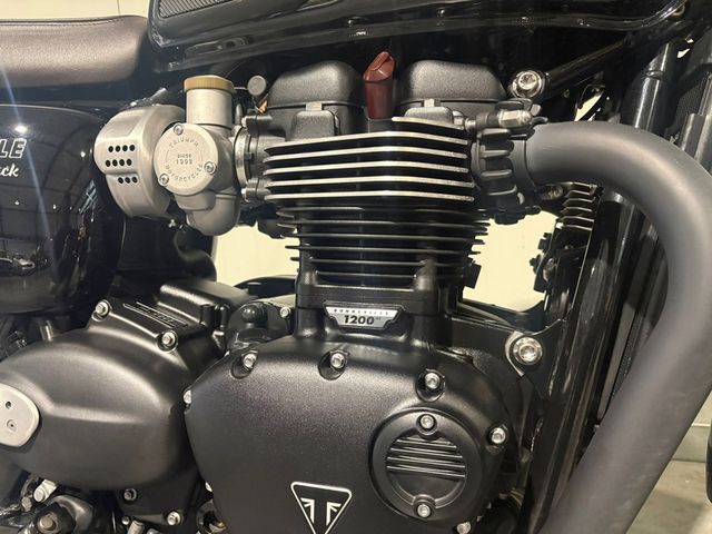 triumph - bonneville-t-120-black
