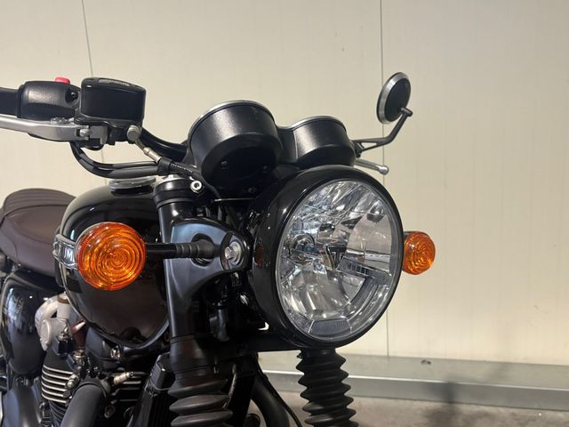 triumph - bonneville-t-120-black