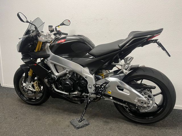 aprilia - tuono-v4