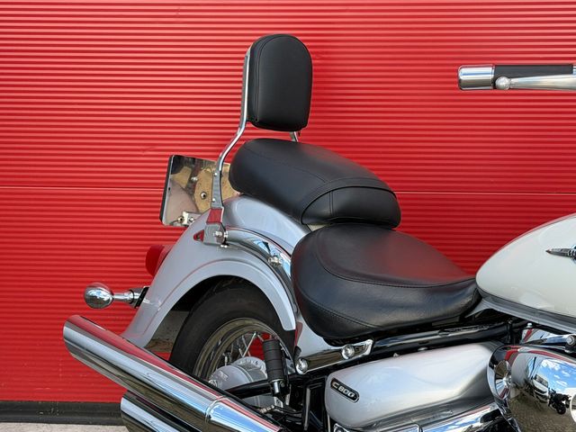 suzuki - vl-800-volusia