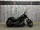 HARLEY-DAVIDSON BREAKOUT PRO STREET CVO