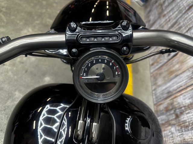 harley-davidson - breakout-pro-street-cvo