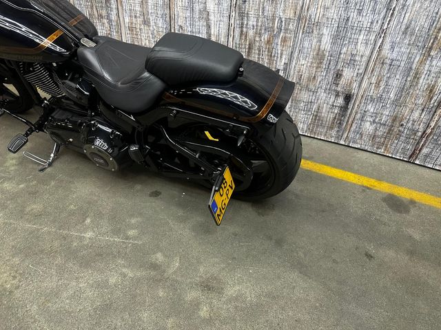 harley-davidson - breakout-pro-street-cvo