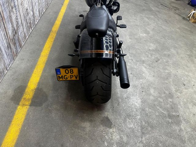 harley-davidson - breakout-pro-street-cvo