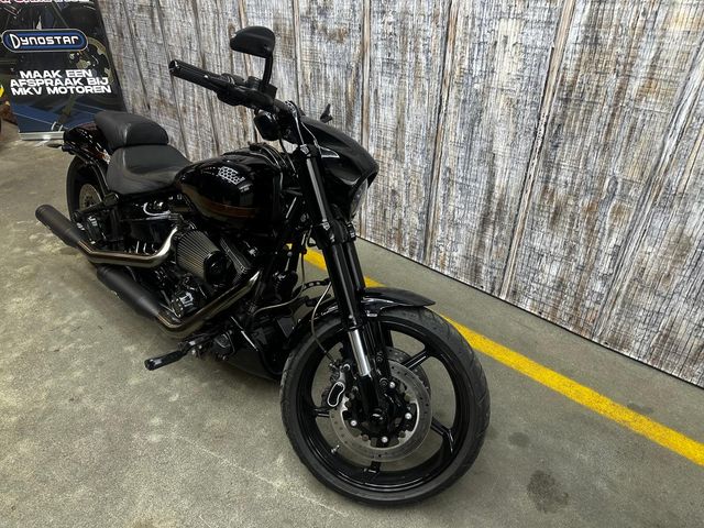 harley-davidson - breakout-pro-street-cvo