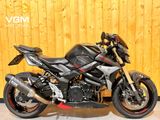 SUZUKI GSR 750 A