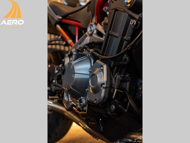 kawasaki - z900
