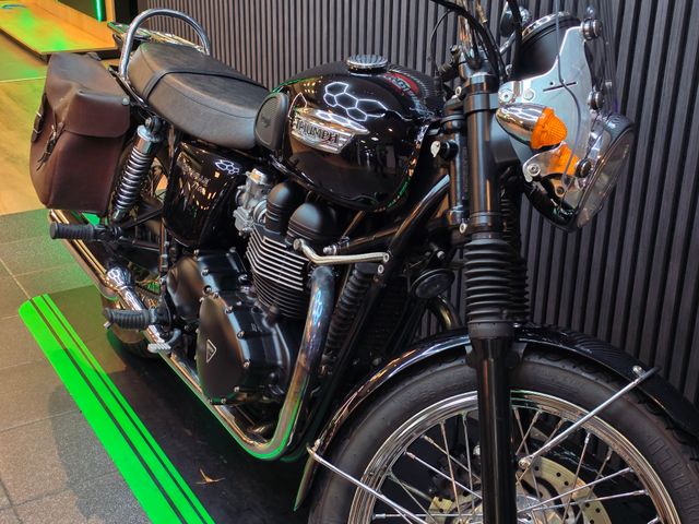 triumph - bonneville-t-100