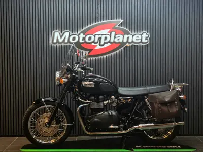 TRIUMPH BONNEVILLE T 100 – foto 2