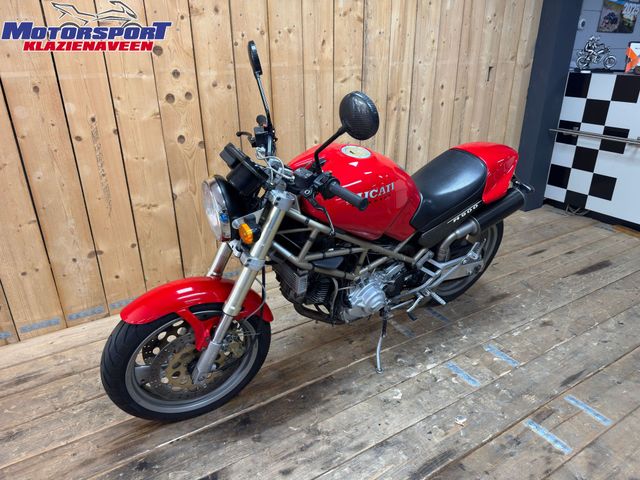 ducati - m-900-monster