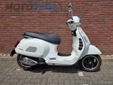 VESPA GTS SUPER 300