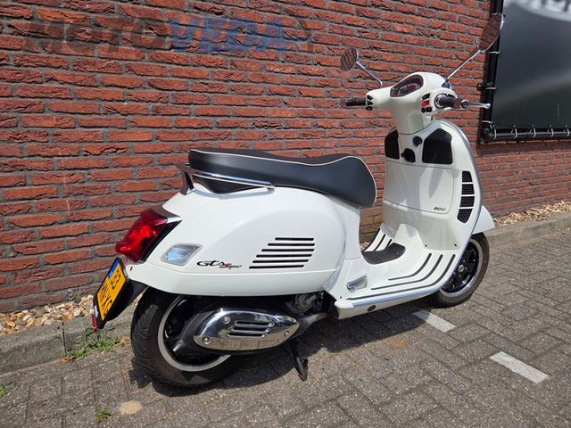 vespa - gts-super-300