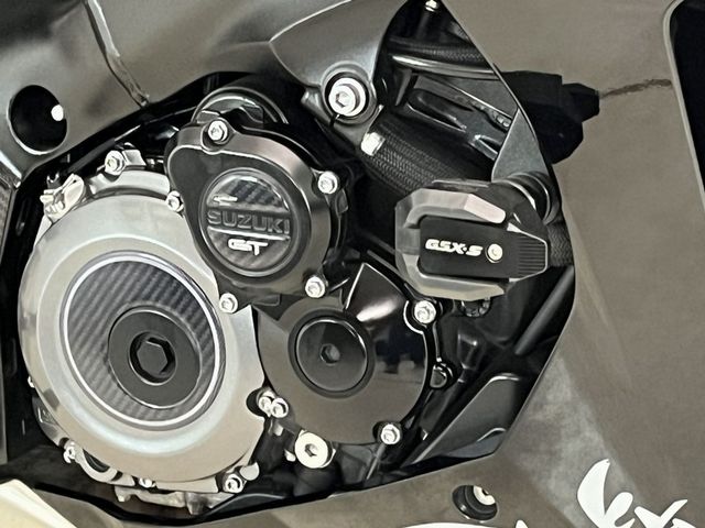 suzuki - gsx-s-1000-gt