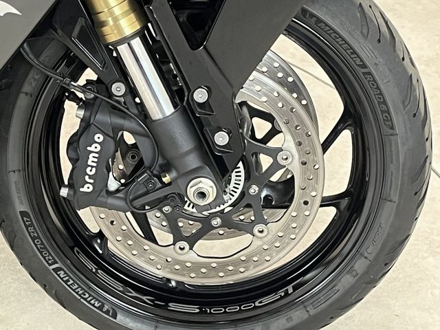 suzuki - gsx-s-1000-gt