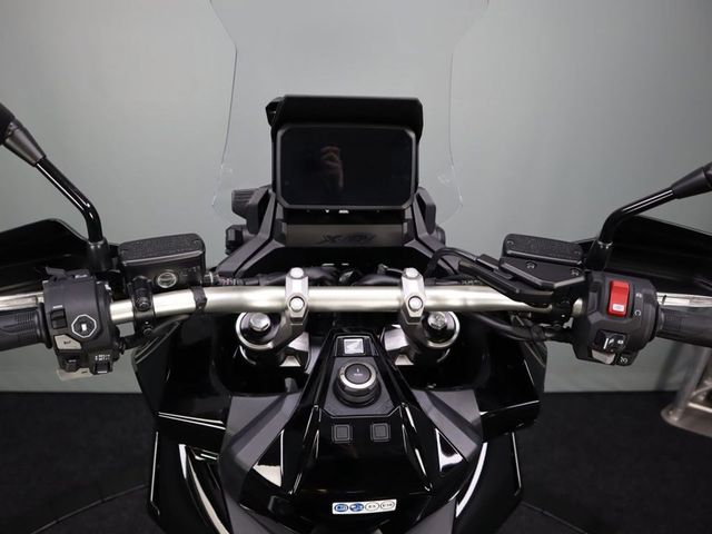 honda - x-adv