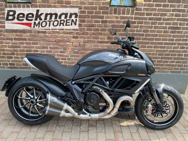ducati - diavel-carbon
