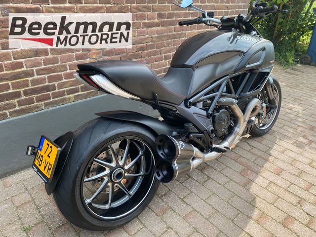 ducati - diavel-carbon