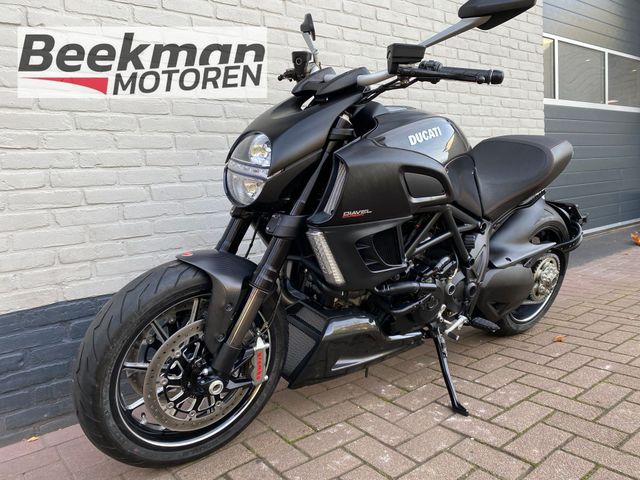 ducati - diavel-carbon