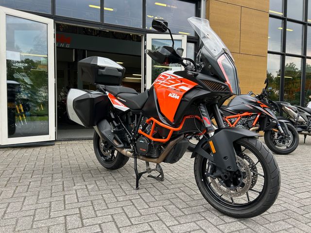 ktm - 1290-super-adventure-s