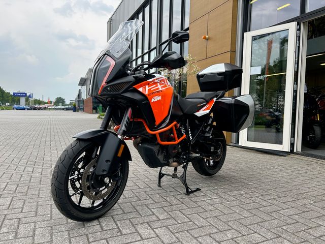 ktm - 1290-super-adventure-s