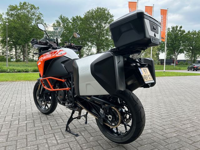 ktm - 1290-super-adventure-s