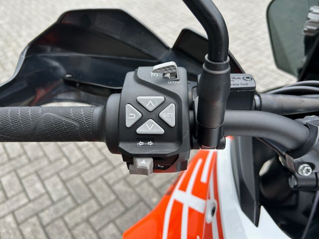 ktm - 1290-super-adventure-s