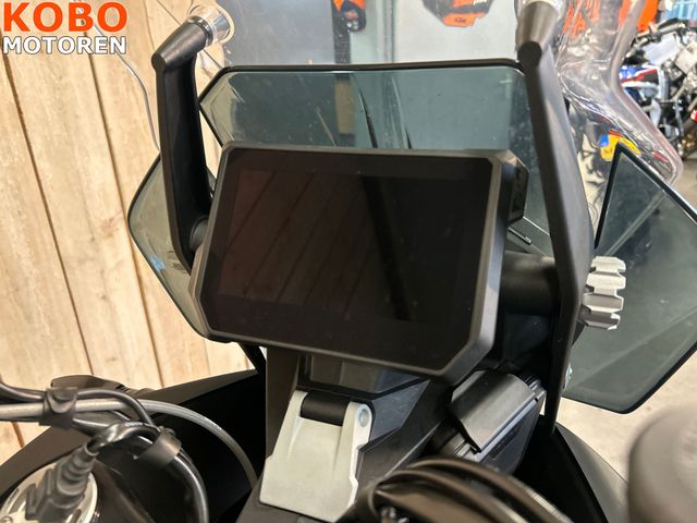 ktm - 1290-super-adventure-s