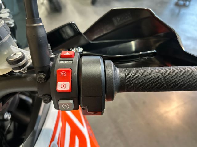 ktm - 1290-super-adventure-s