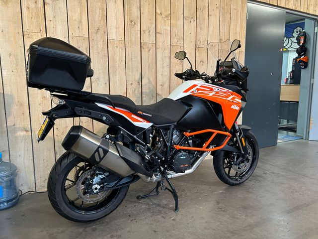 ktm - 1290-super-adventure-s