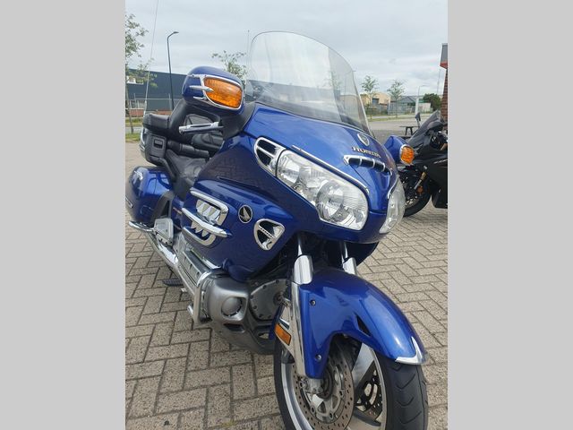 honda - gl-1800-goldwing-abs