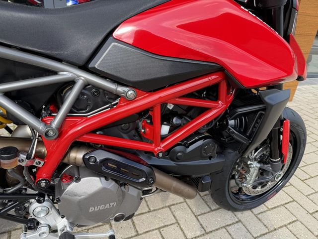 ducati - hypermotard-950