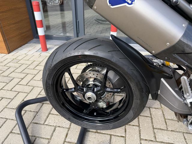 ducati - hypermotard-950