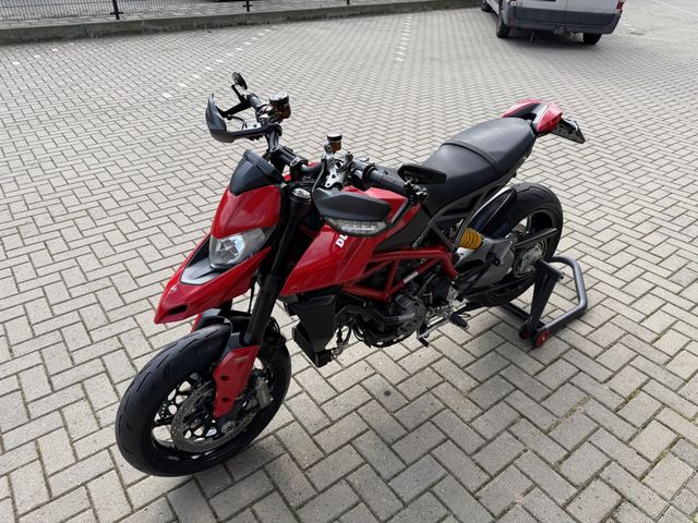 ducati - hypermotard-950
