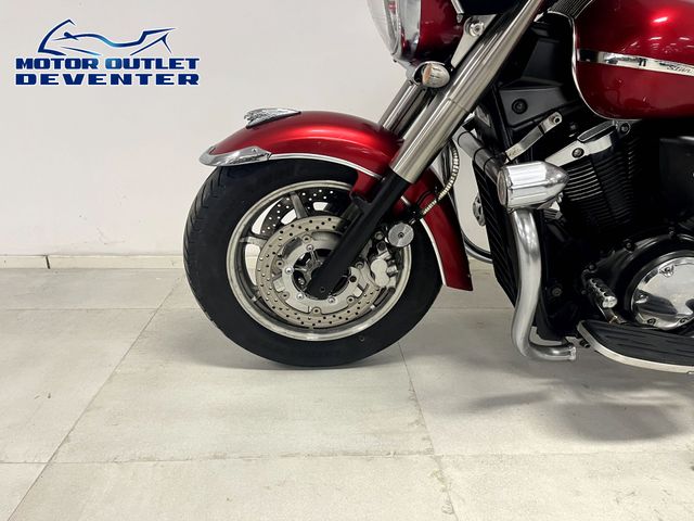 yamaha - xvs-1300-a-midnight-star